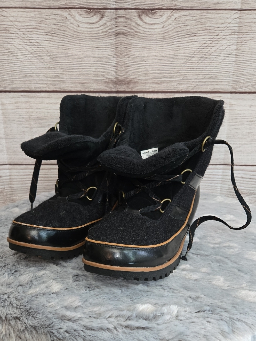SOREL Grey/Tan Winter Boots, Womens Size 10